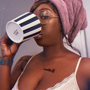 Meet your Posher, Vanessa